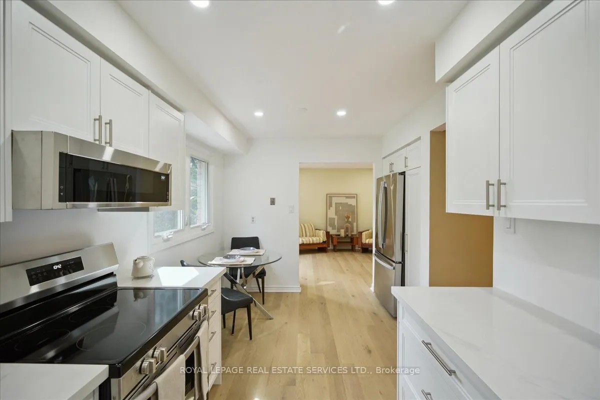 19 Millsborough Crescent
