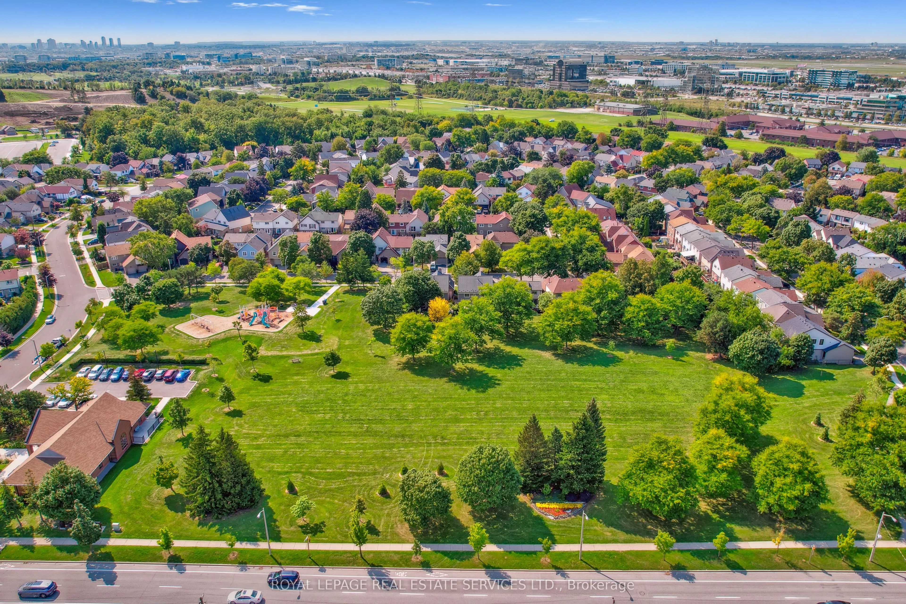 19 Millsborough Crescent