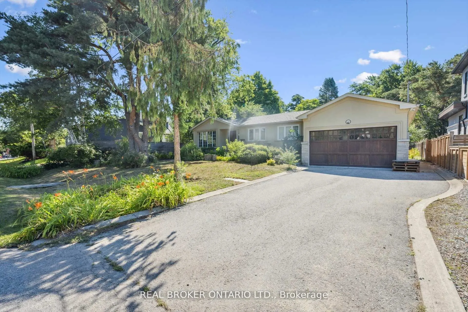 1204 Cynthia Lane