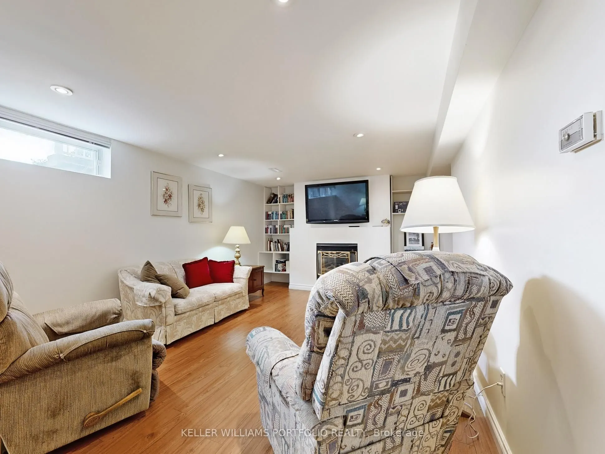 50 Dixfield Drive