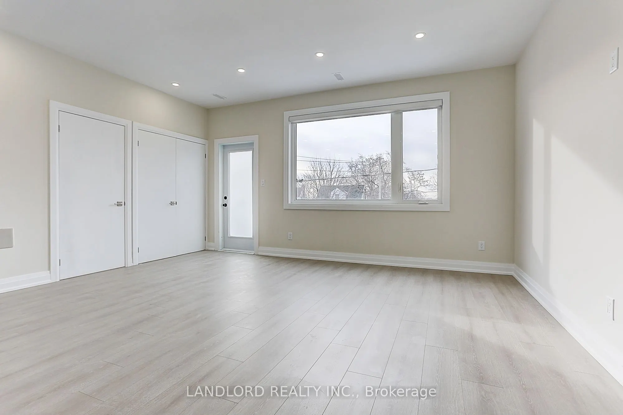 2071 Keele Street, #Upper