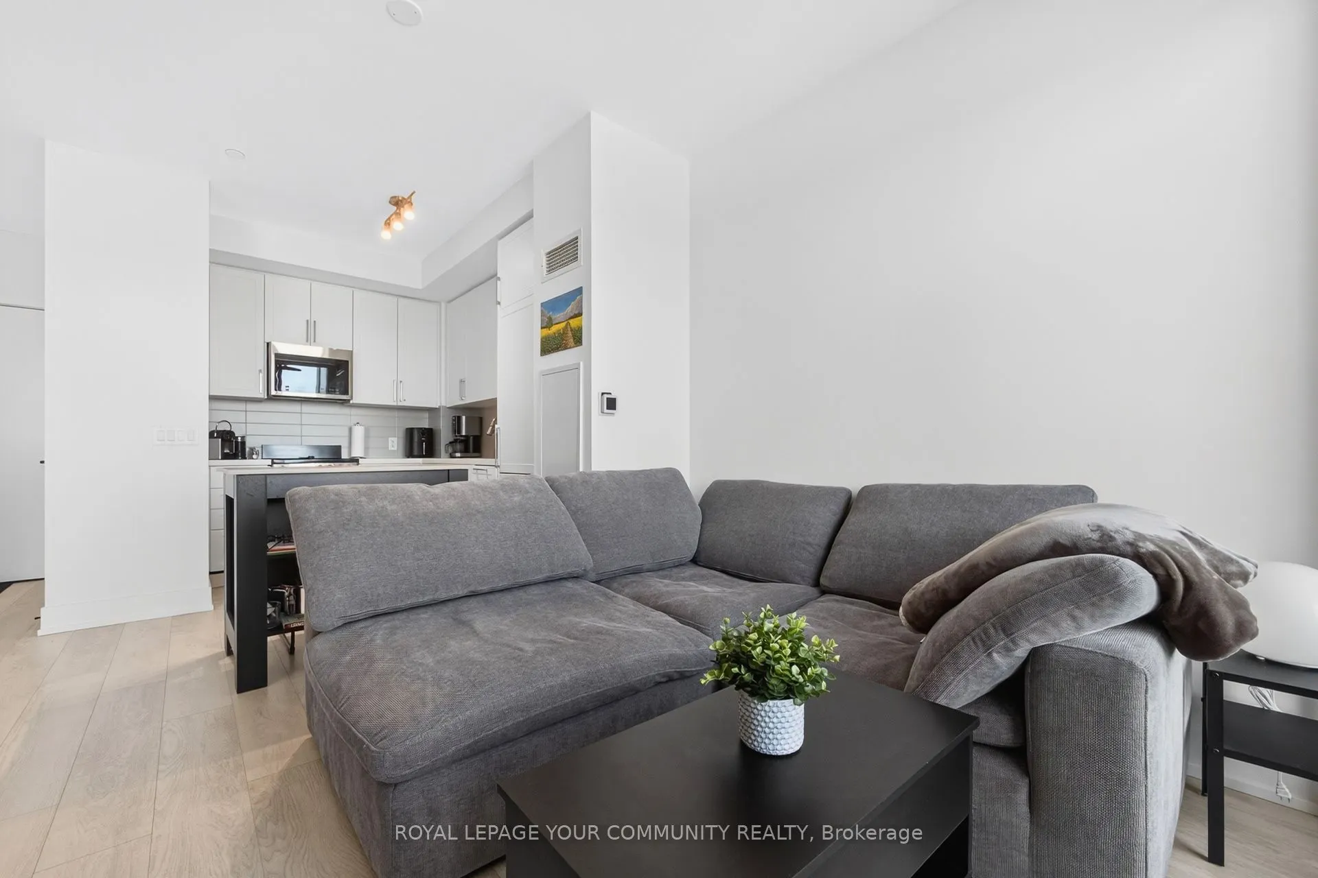 2450 Old Bronte Road, #607