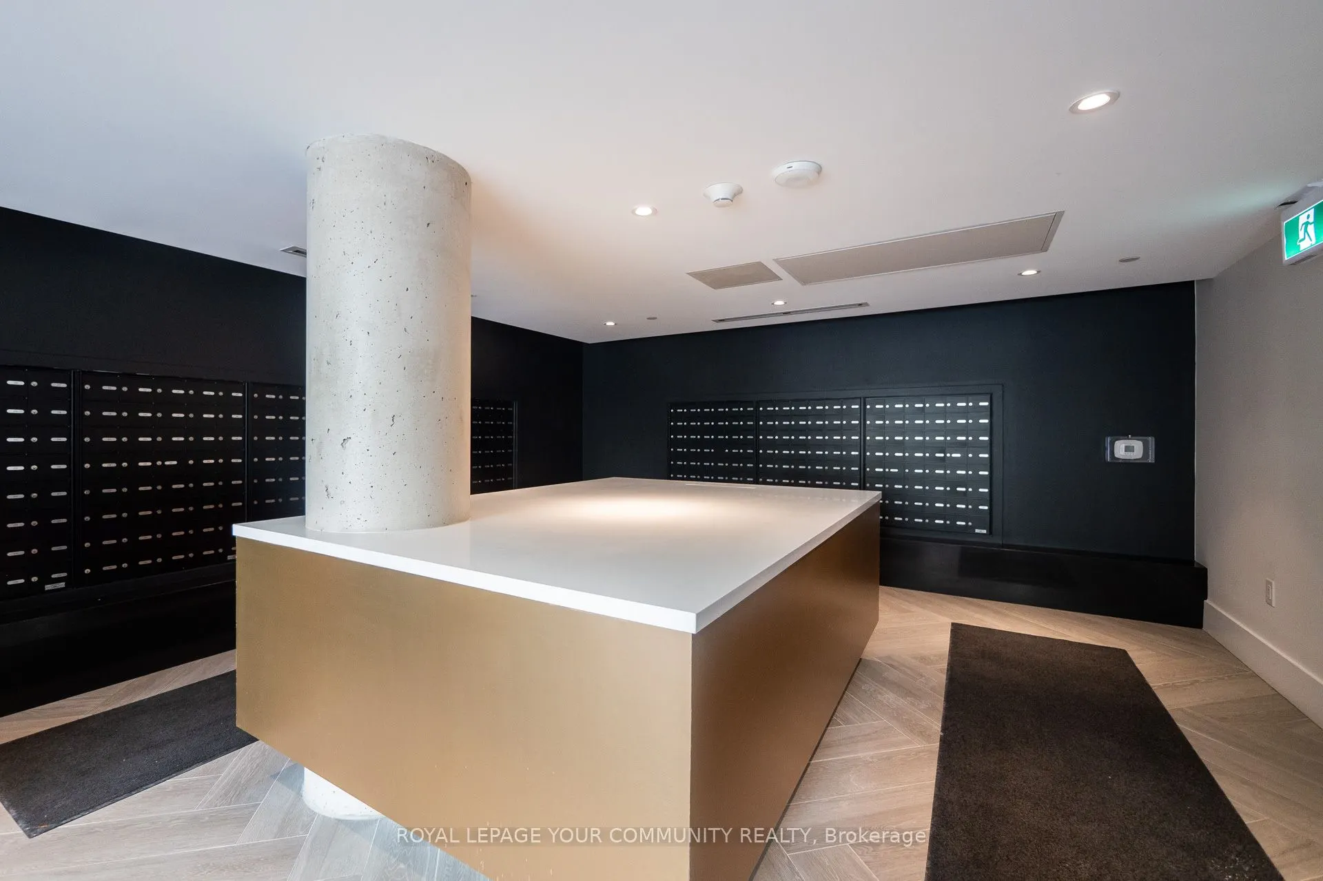 2450 Old Bronte Road, #607