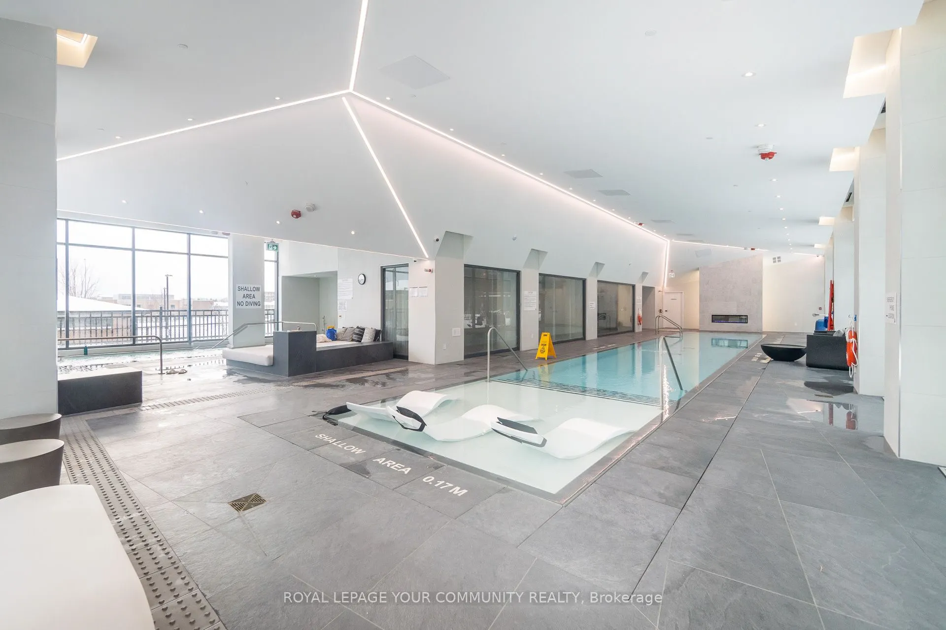 2450 Old Bronte Road, #607