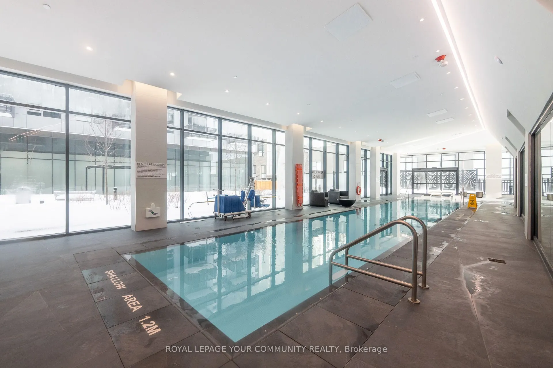 2450 Old Bronte Road, #607