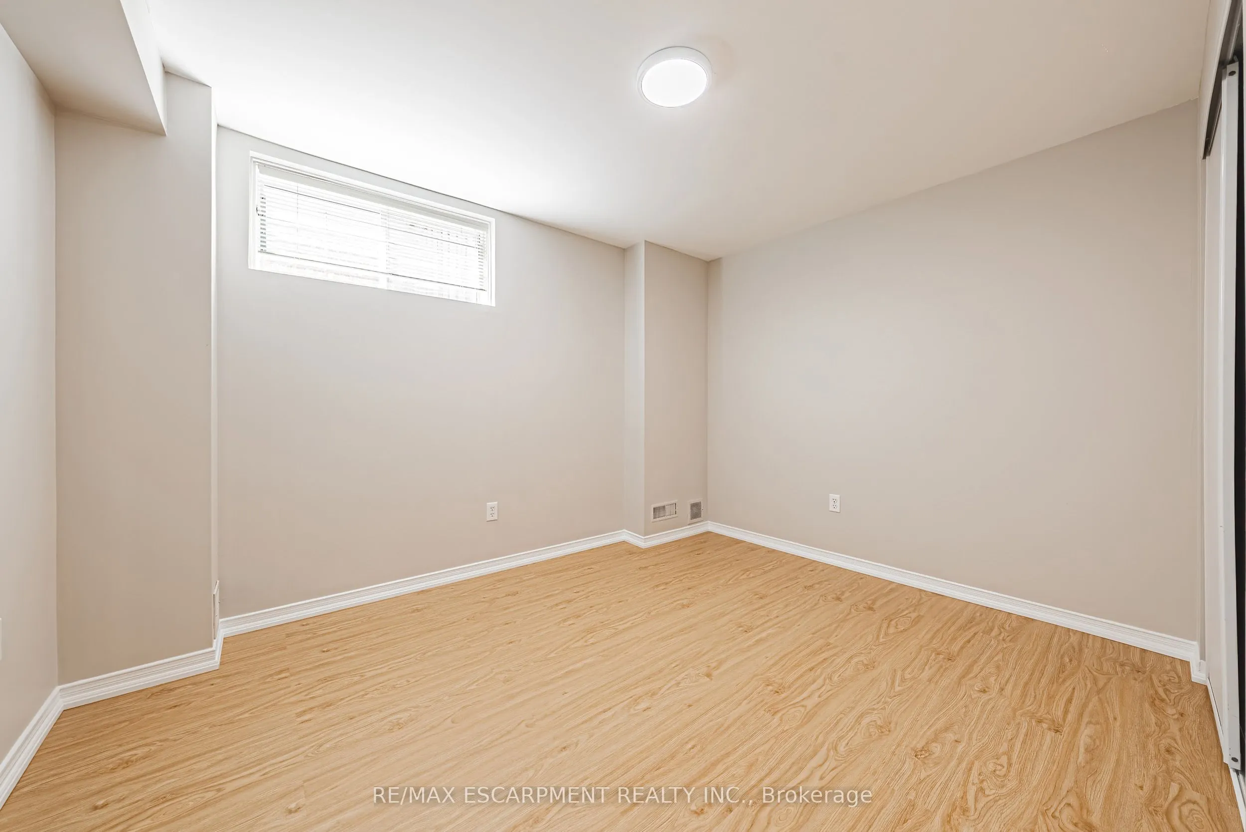 12 Summerfield Crescent