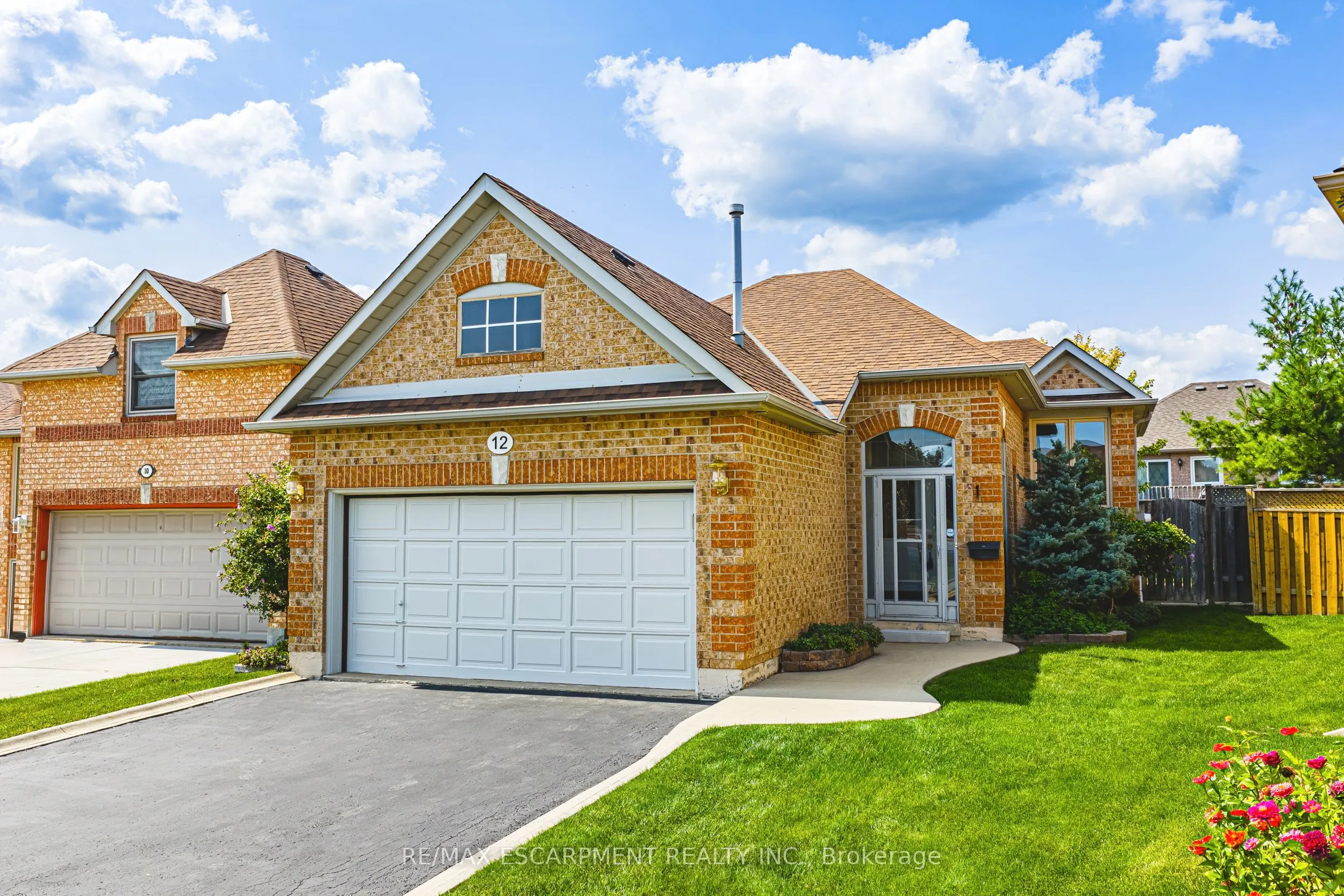 12 Summerfield Crescent