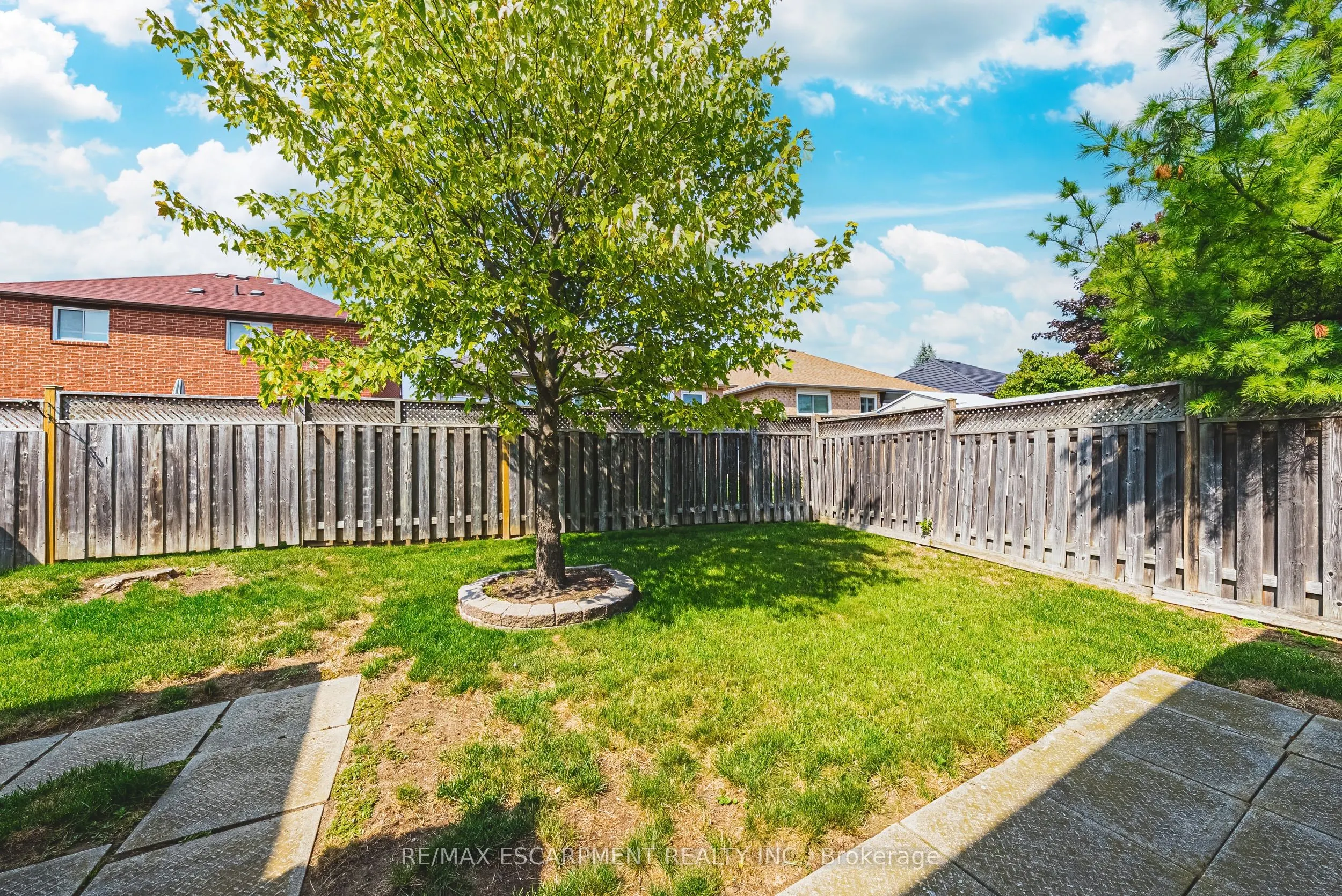 12 Summerfield Crescent