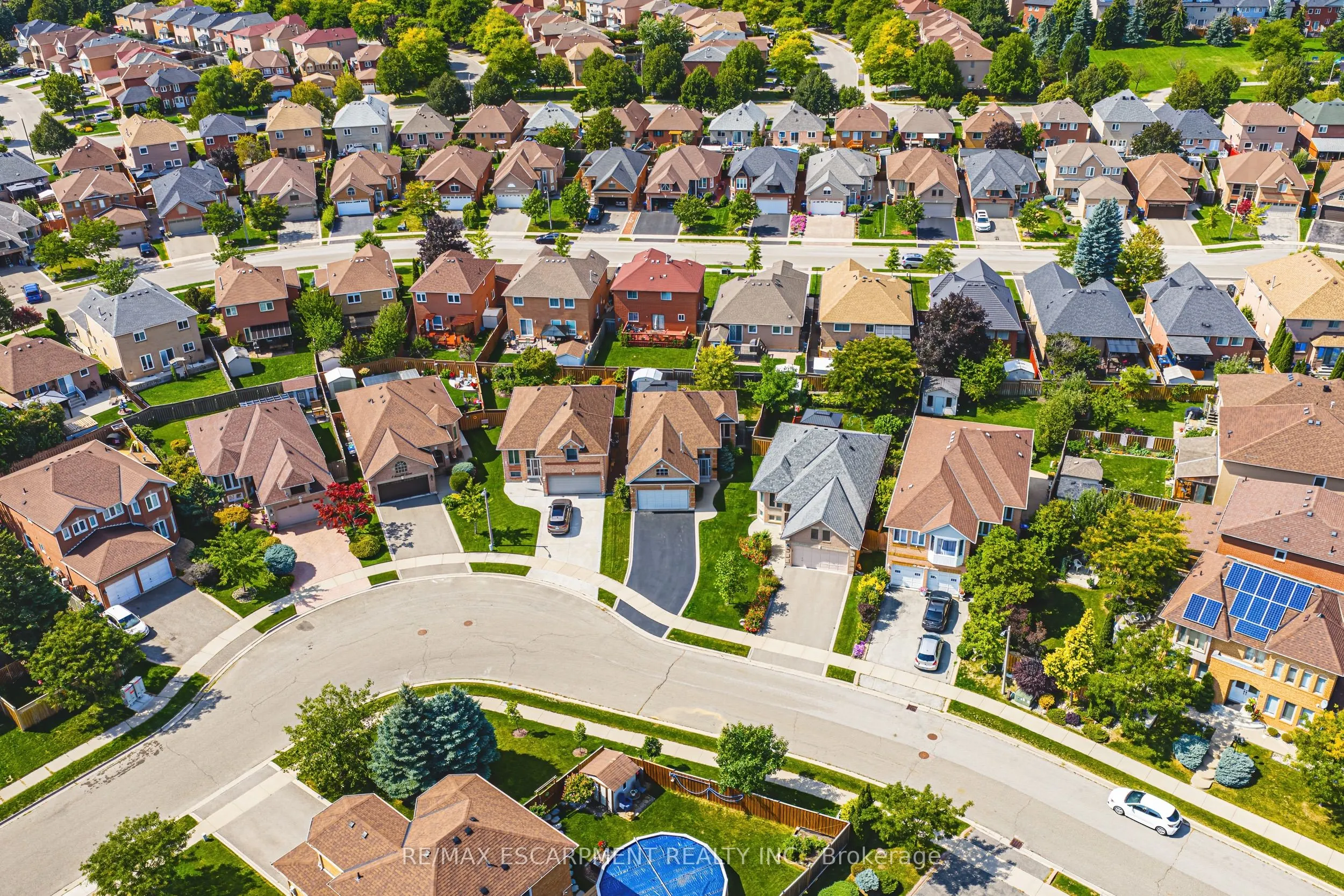 12 Summerfield Crescent