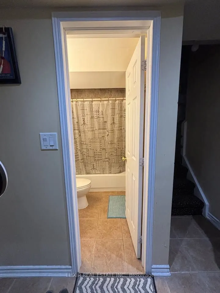 4 Lonestar Crescent, #Basement