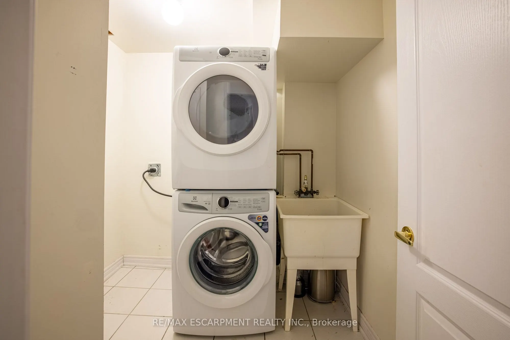 1050 Grand Boulevard, #11