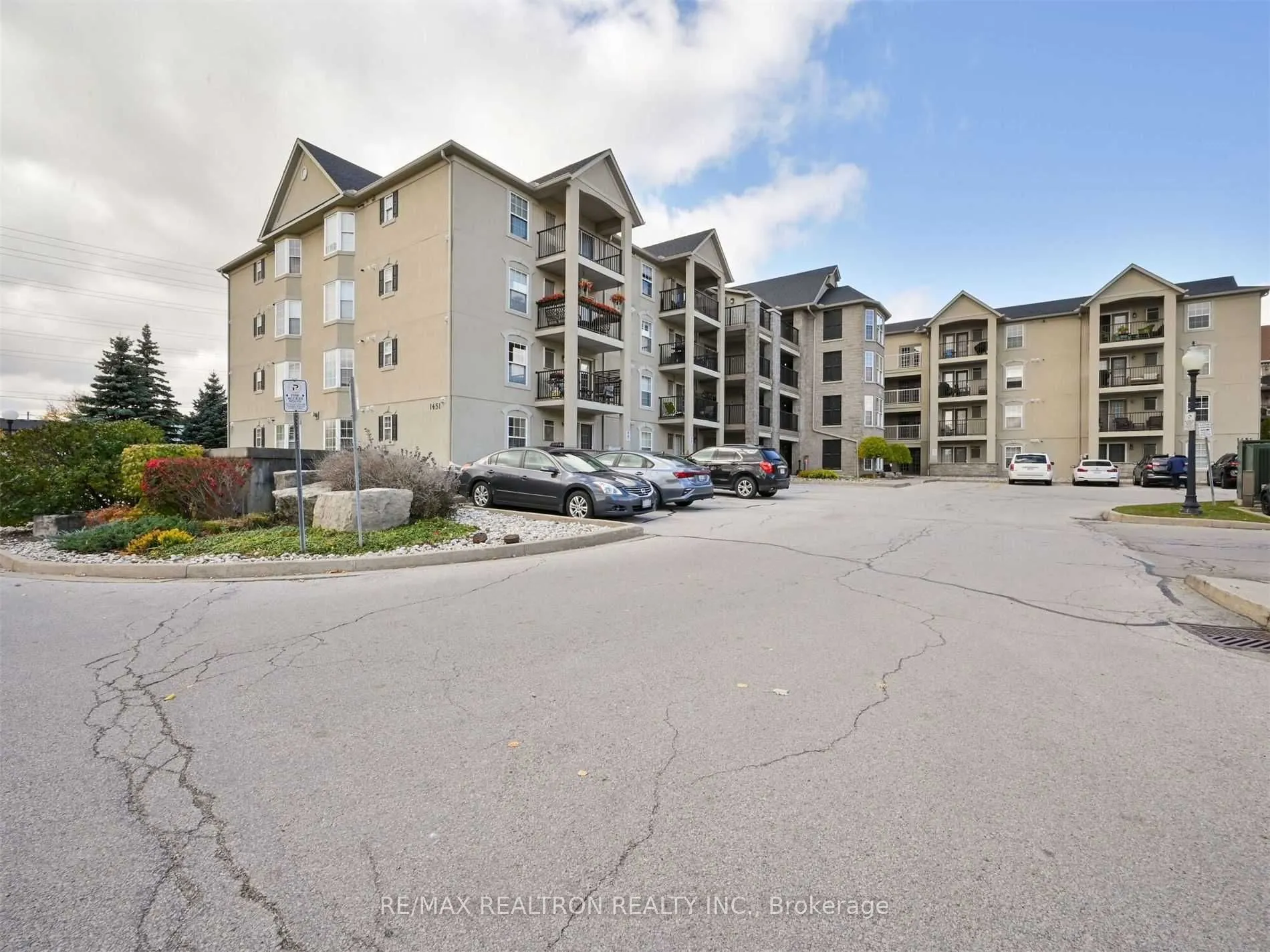 1451 Walker's Line, #316
