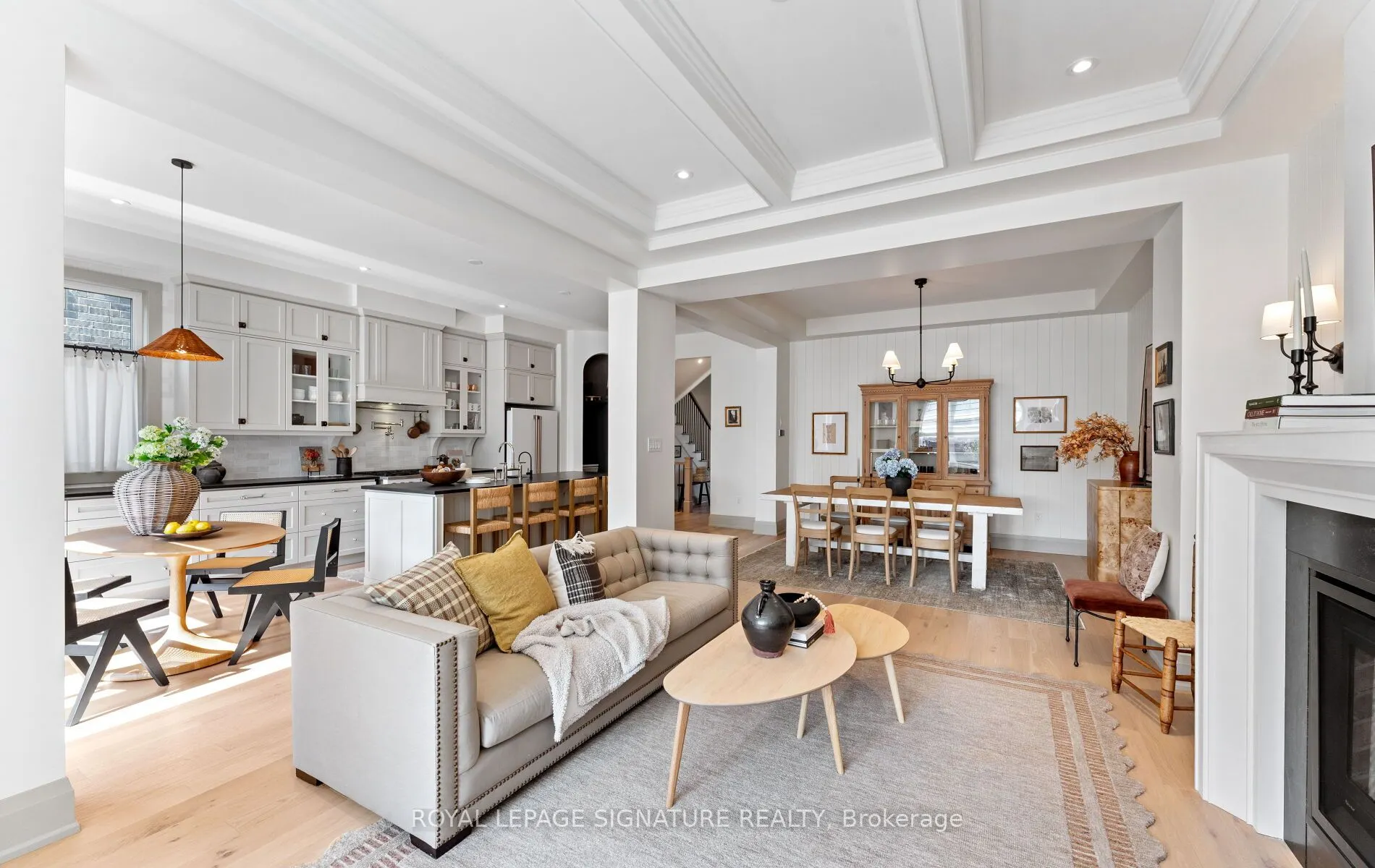 3186 William Cutmore Boulevard