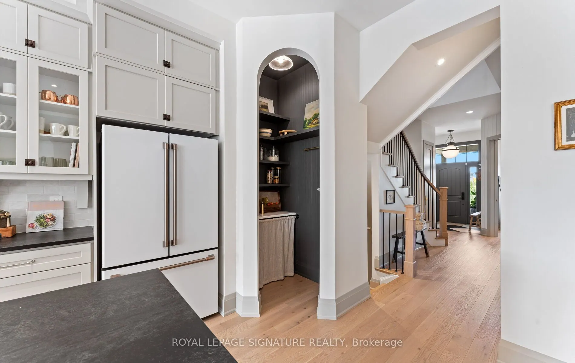 3186 William Cutmore Boulevard
