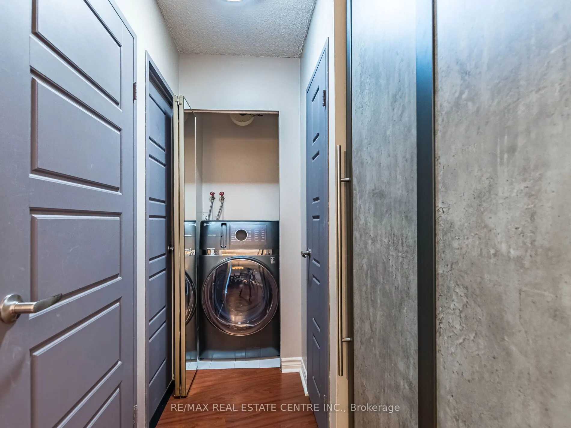 50 Mississauga Valley Boulevard, #1515
