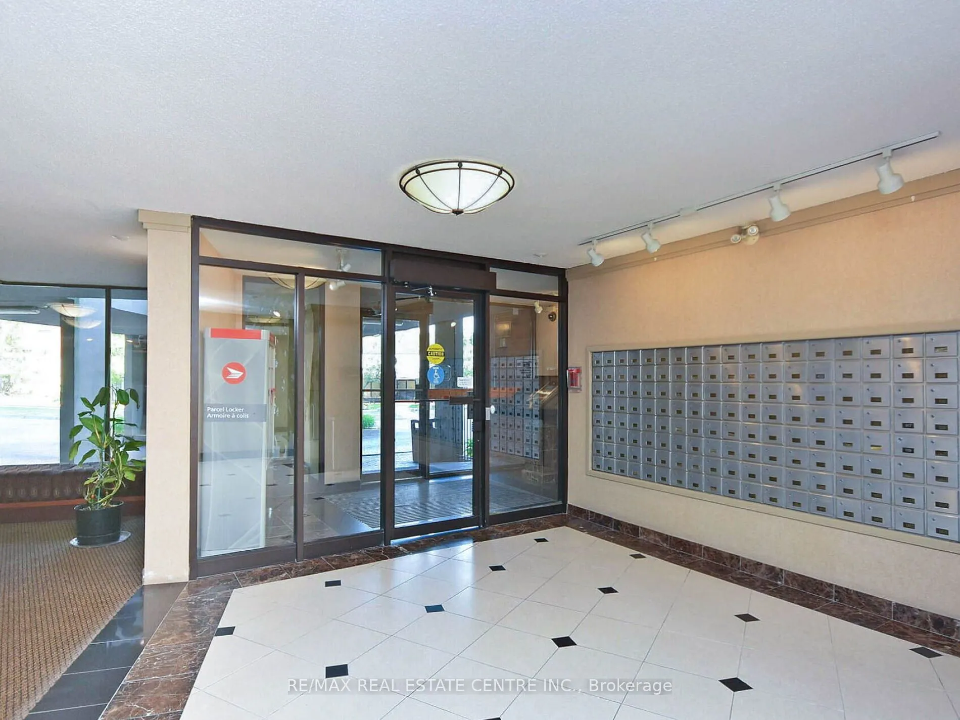 50 Mississauga Valley Boulevard, #1515