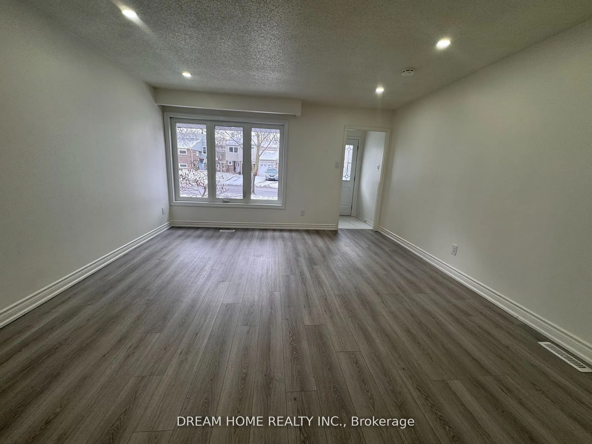 3467 Longleaf Court, #Main