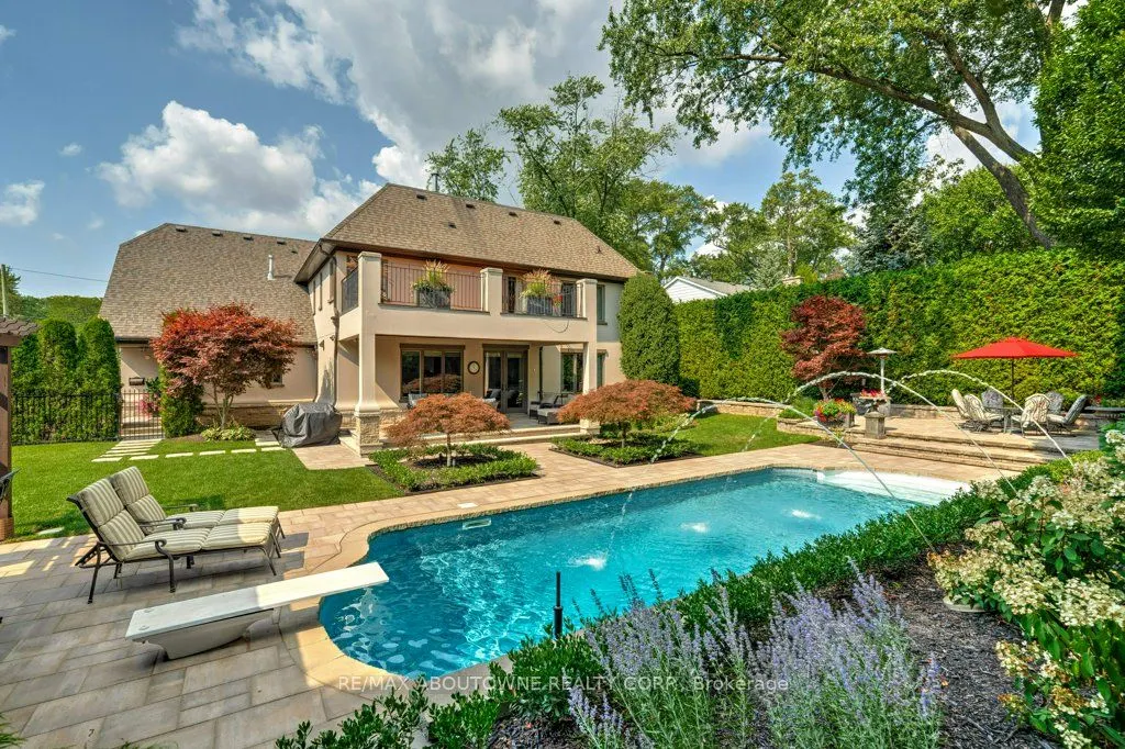 1237 Donlea Crescent