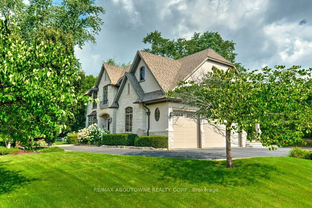 1237 Donlea Crescent