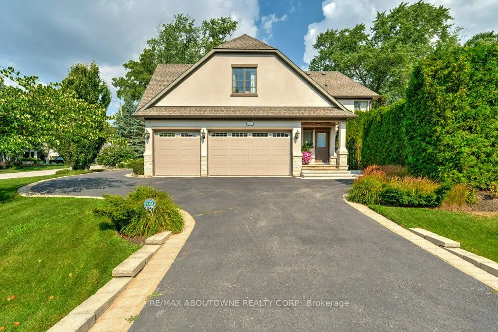 1237 Donlea Crescent