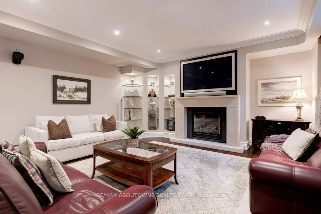 1237 Donlea Crescent
