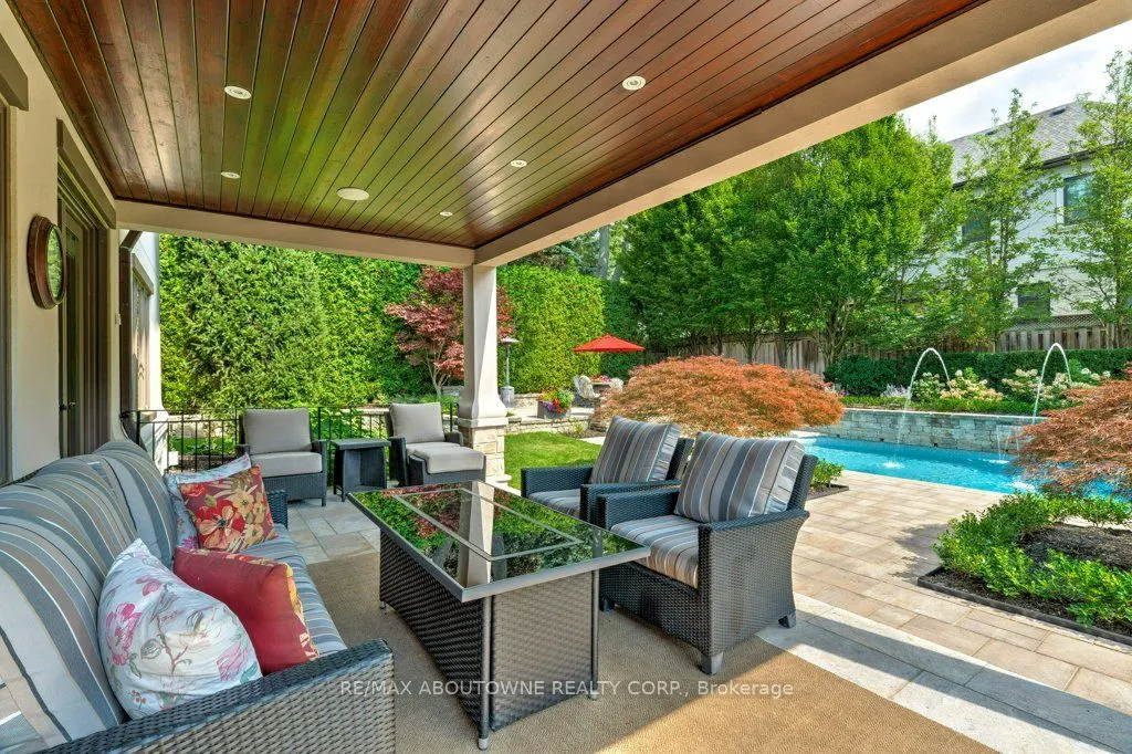 1237 Donlea Crescent