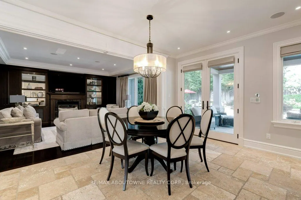 1237 Donlea Crescent