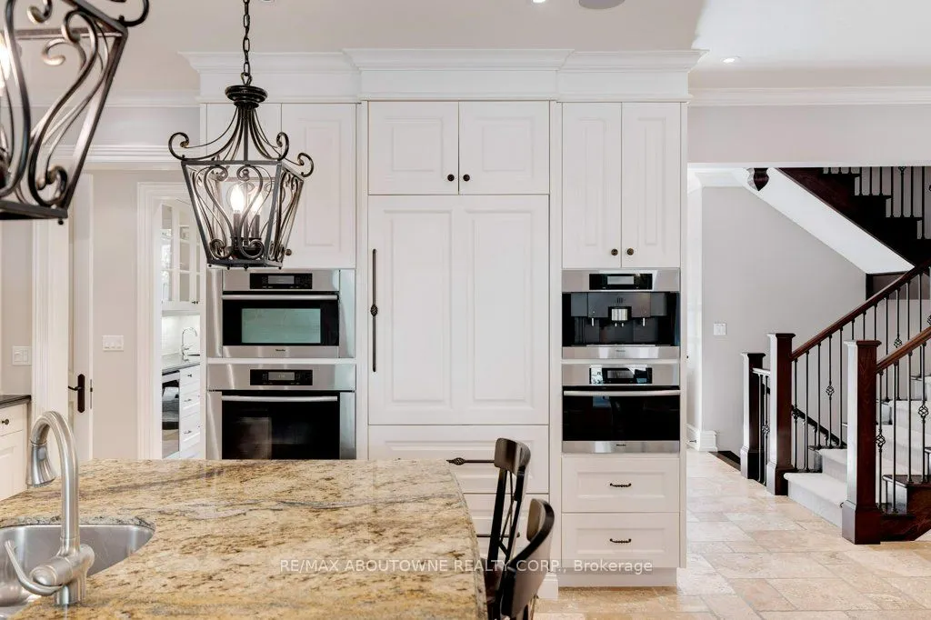 1237 Donlea Crescent