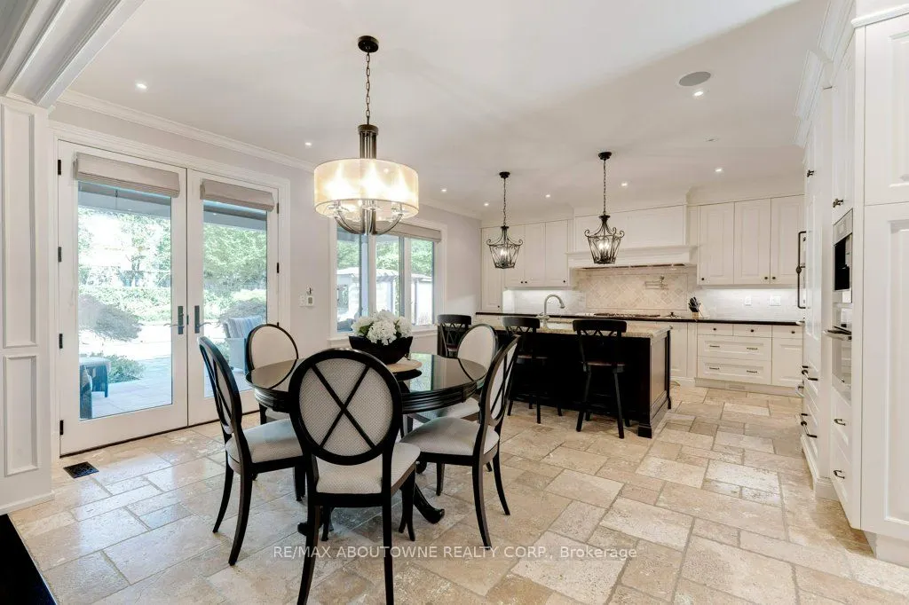 1237 Donlea Crescent