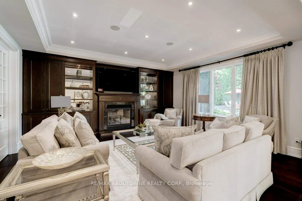 1237 Donlea Crescent