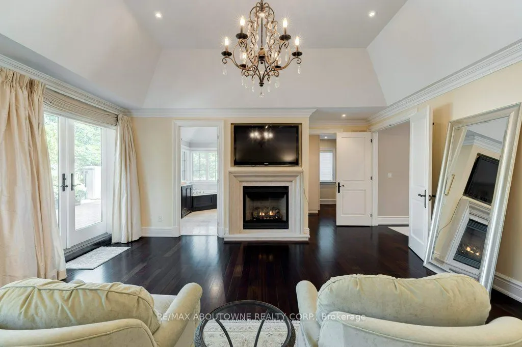 1237 Donlea Crescent