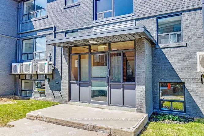 2622 Keele Street, #10