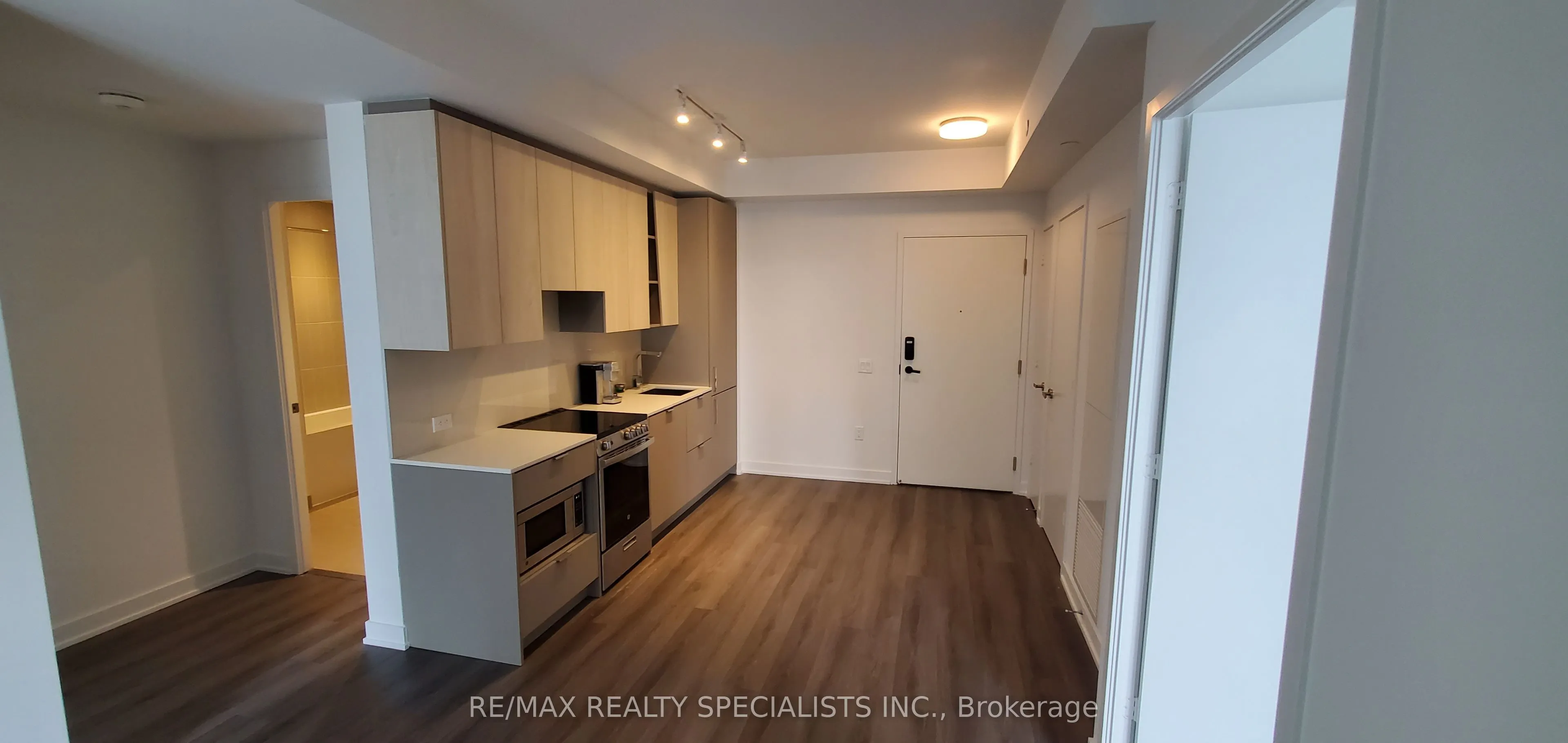 3883 Quartz Road, #506