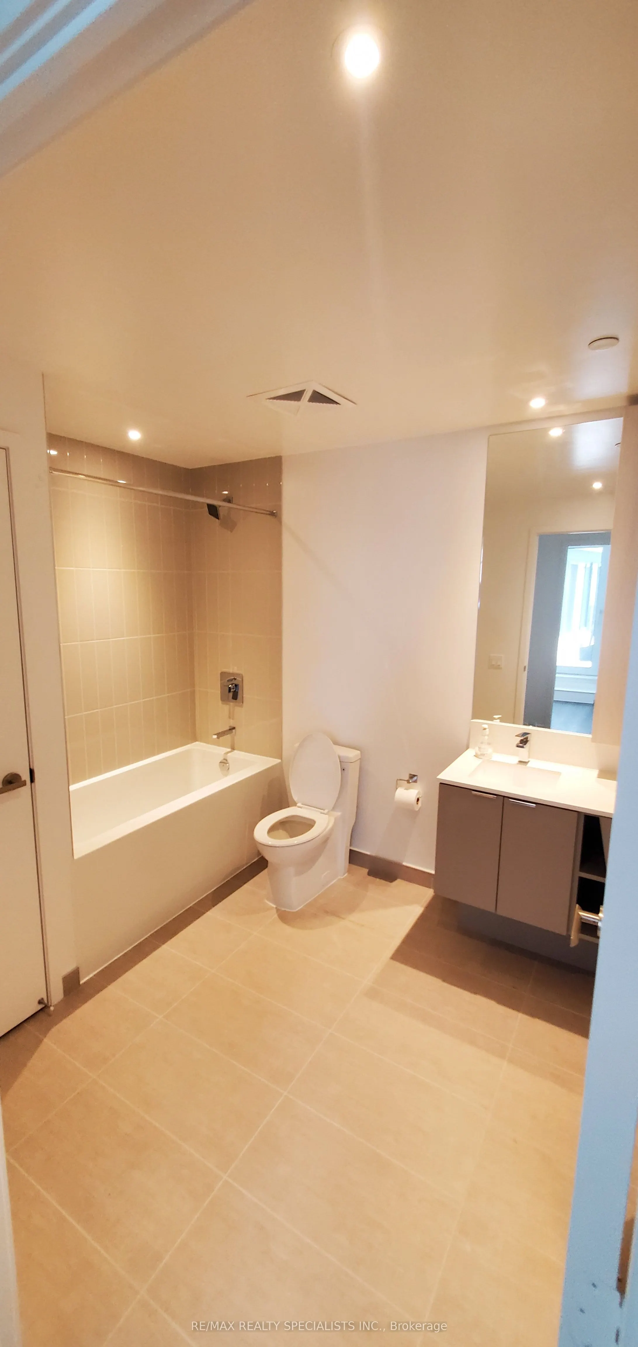3883 Quartz Road, #506