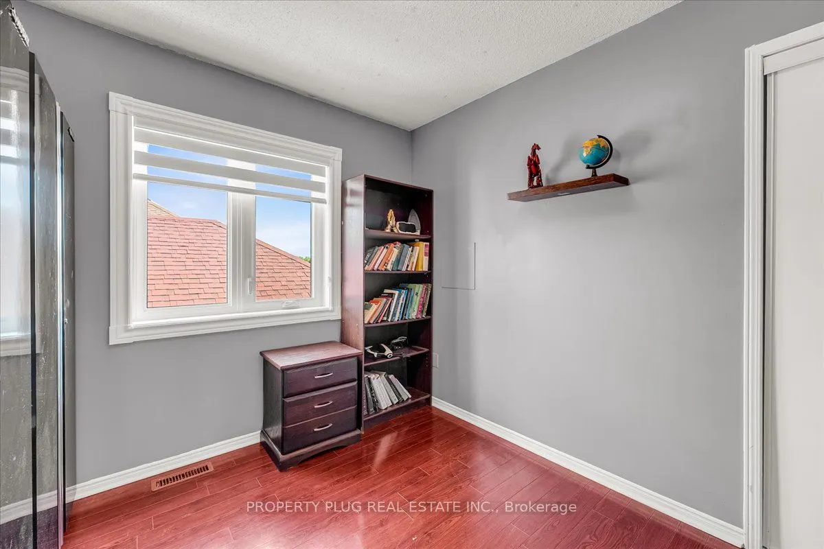 95 Mosley Crescent
