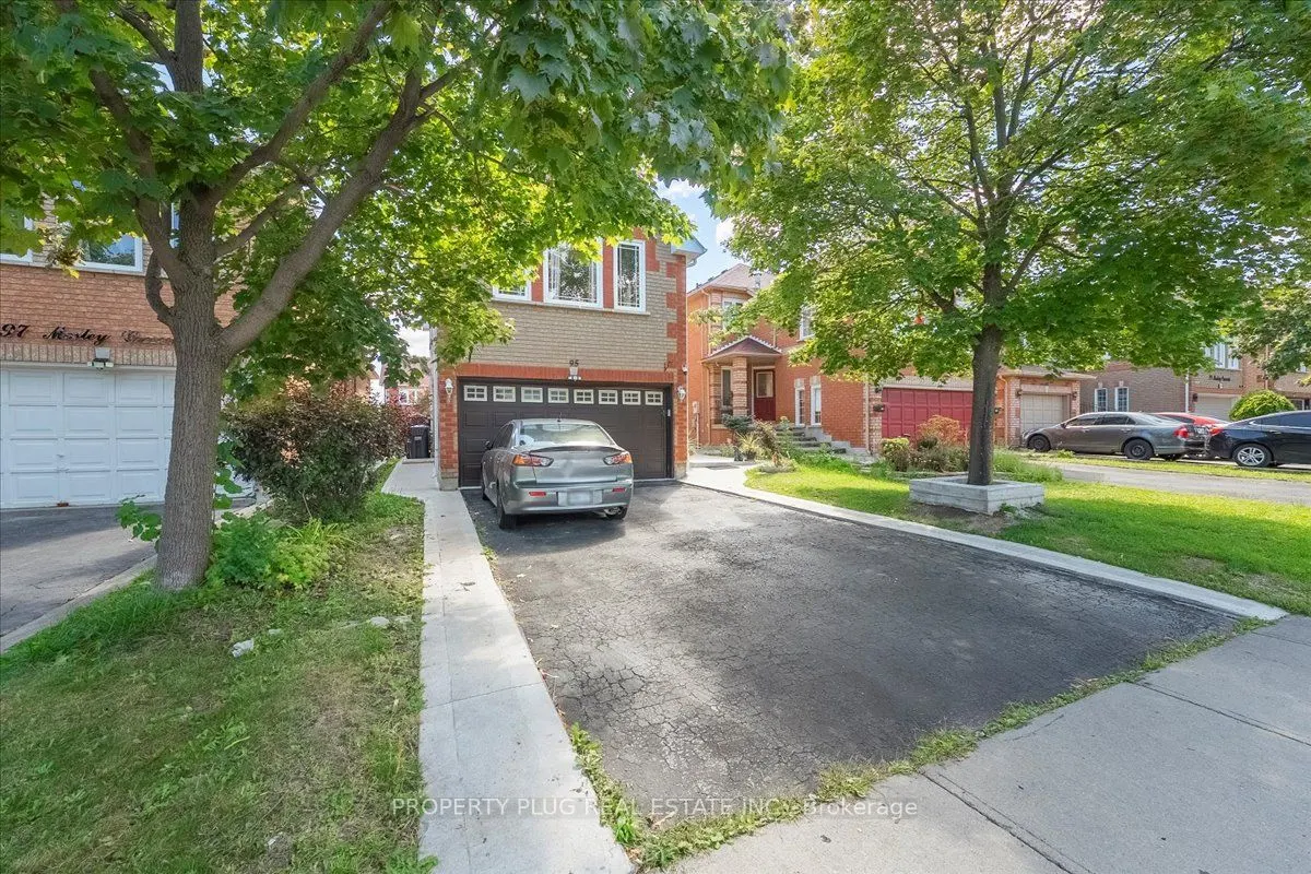 95 Mosley Crescent