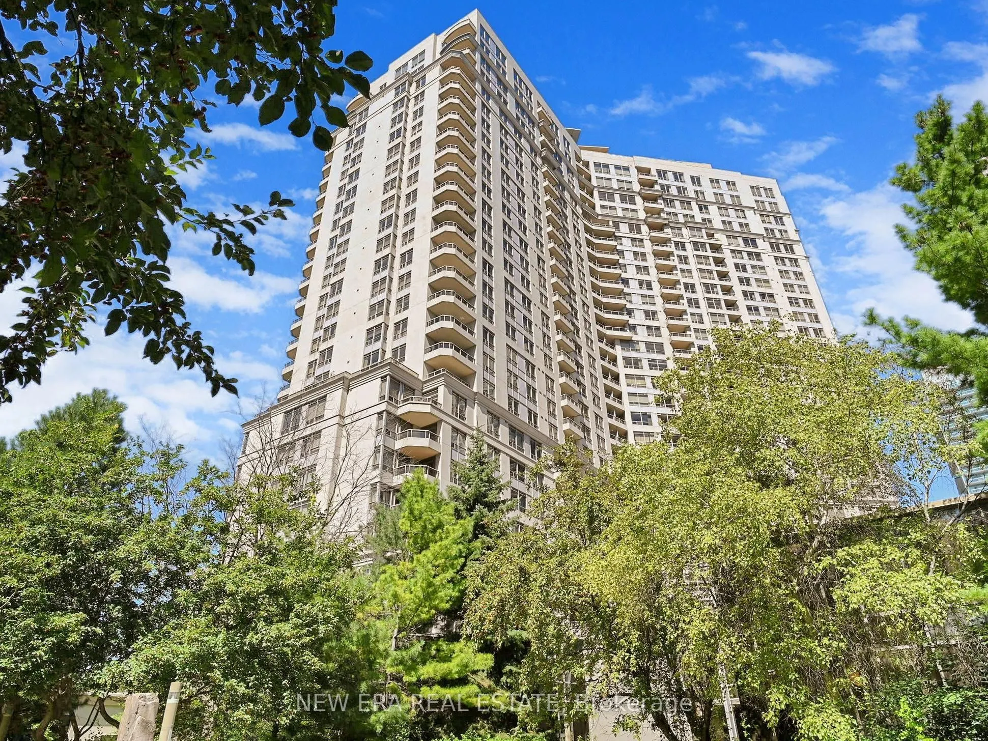 3888 Duke Of York Boulevard, #923