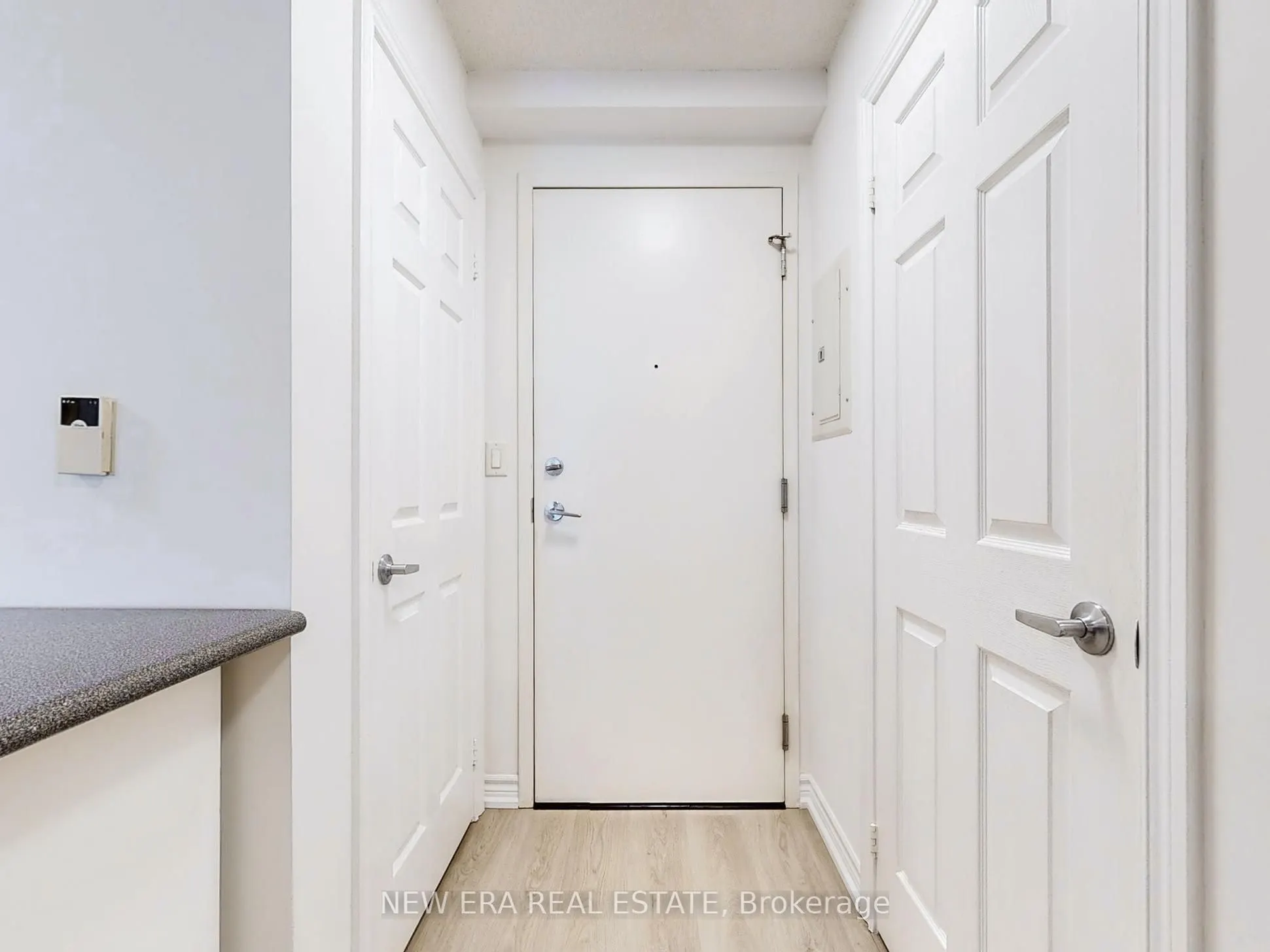 3888 Duke Of York Boulevard, #923