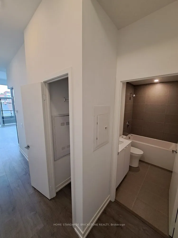 270 Dufferin Street, ##215