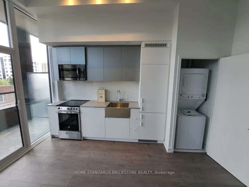 270 Dufferin Street, ##215