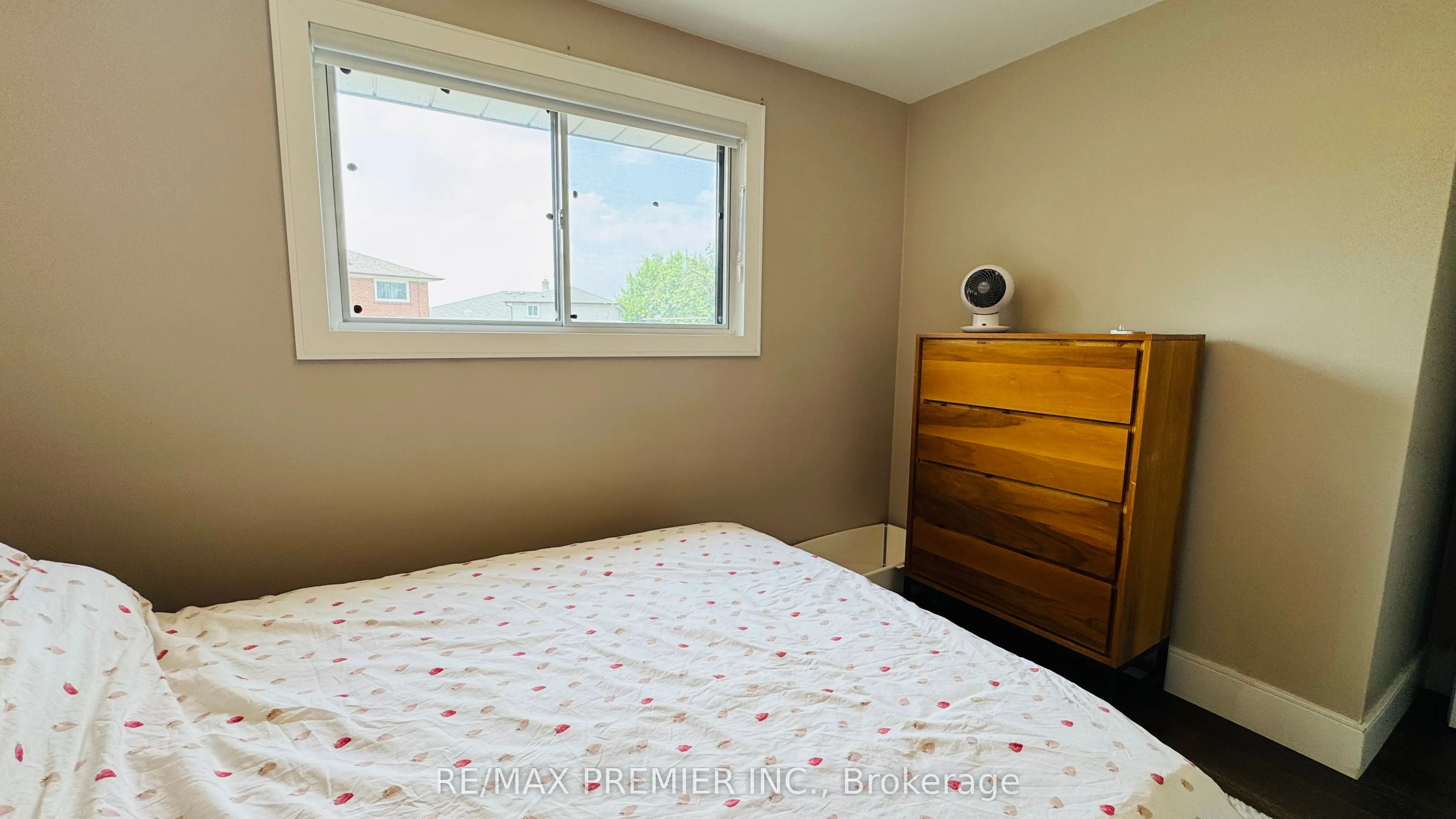 102 Northover Street