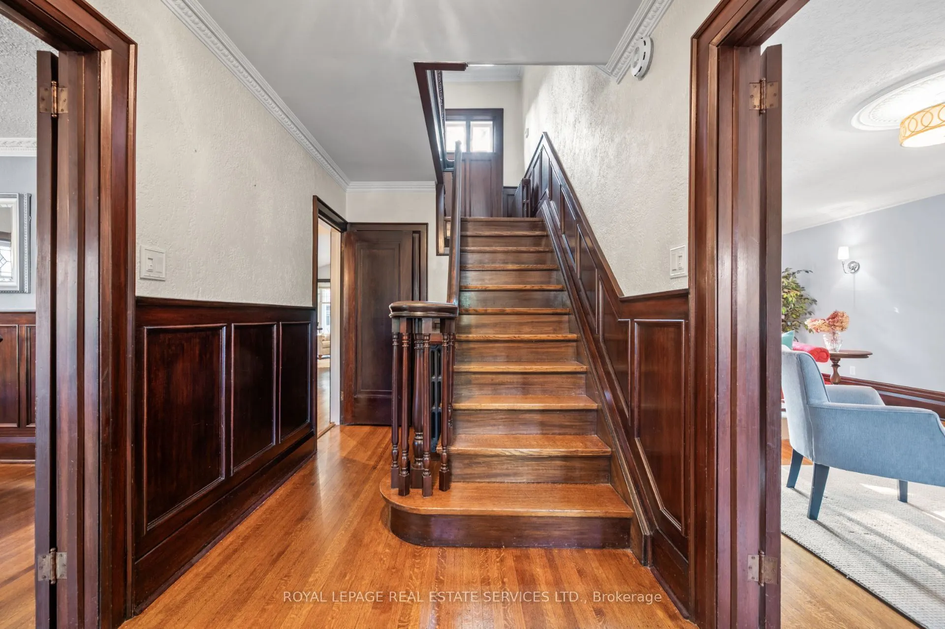 64 Grenview Boulevard N