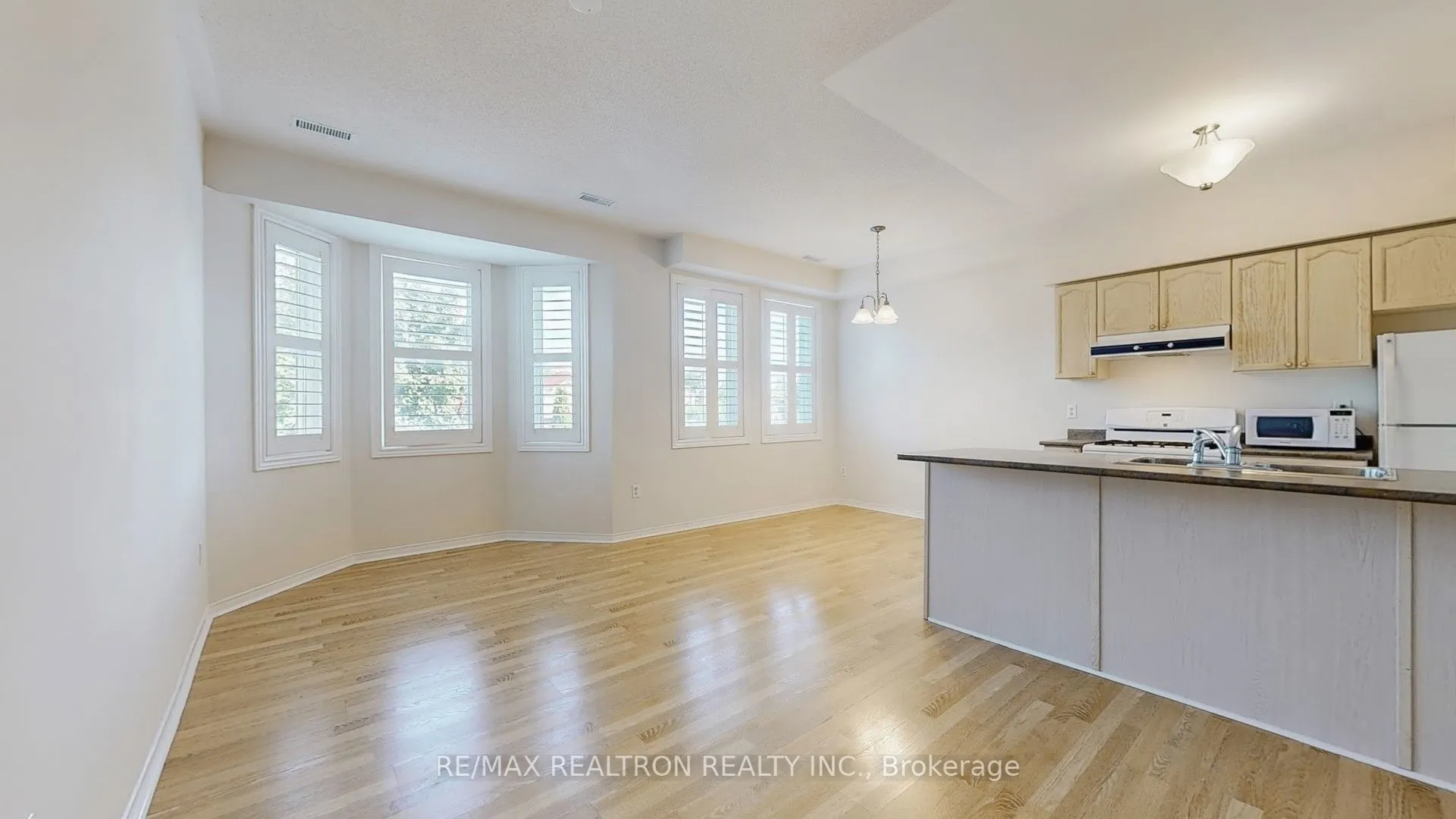 760 Lawrence Avenue W, #158