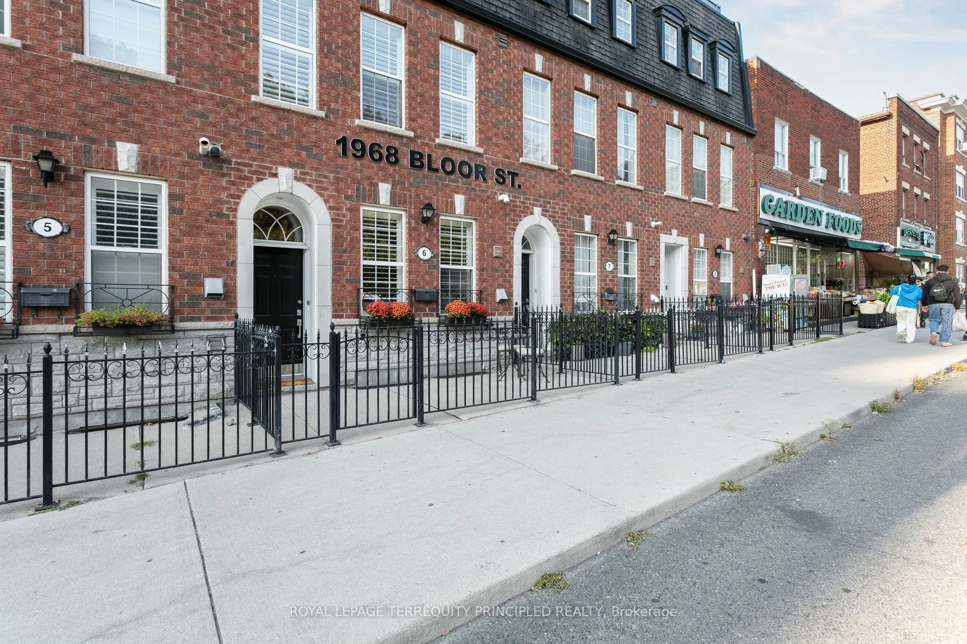 1968 Bloor Street W, #6