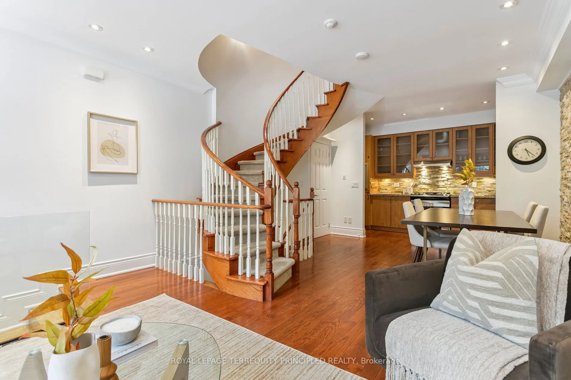 1968 Bloor Street W, #6