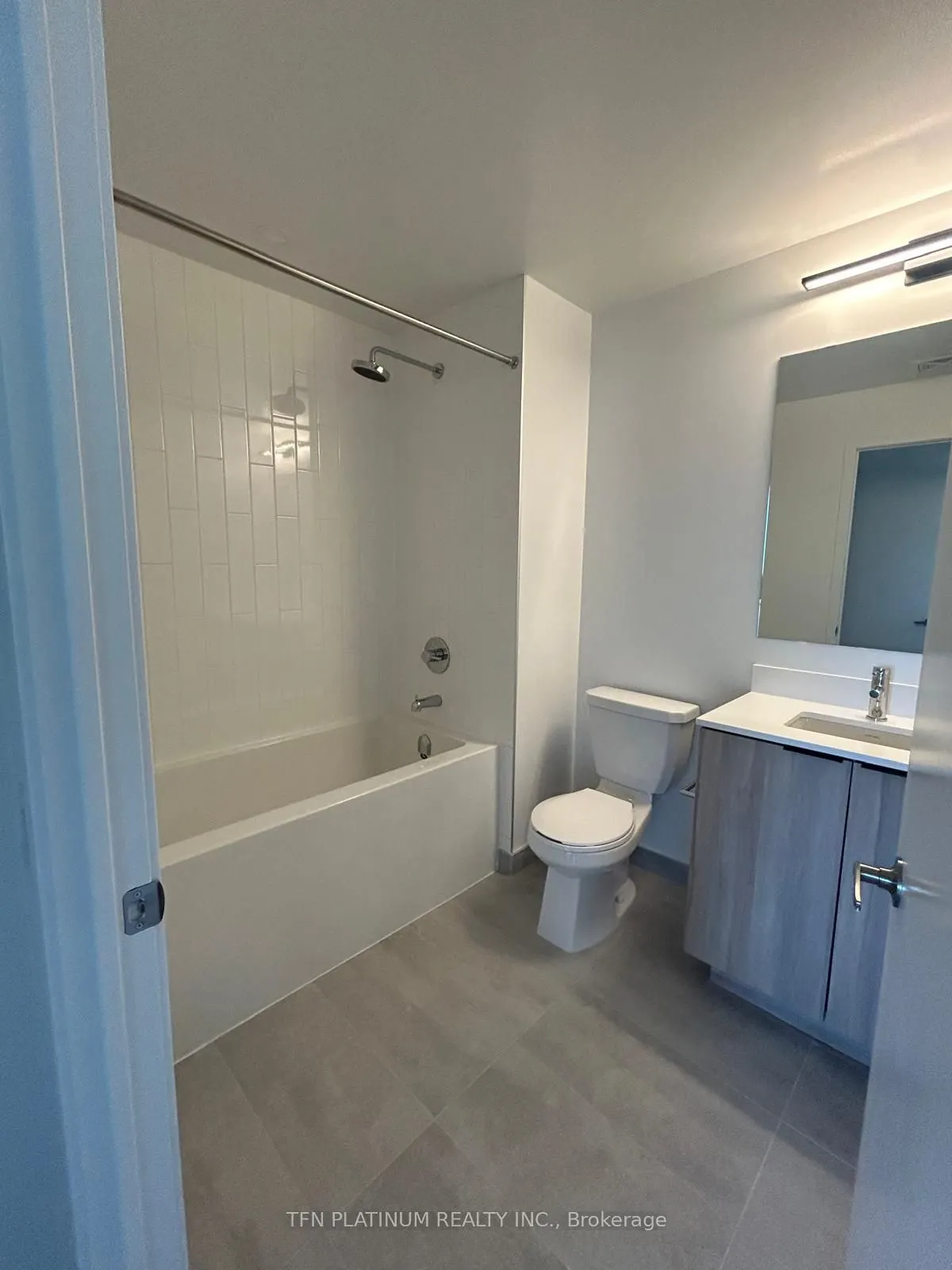 2485 Eglinton Avenue, #1218