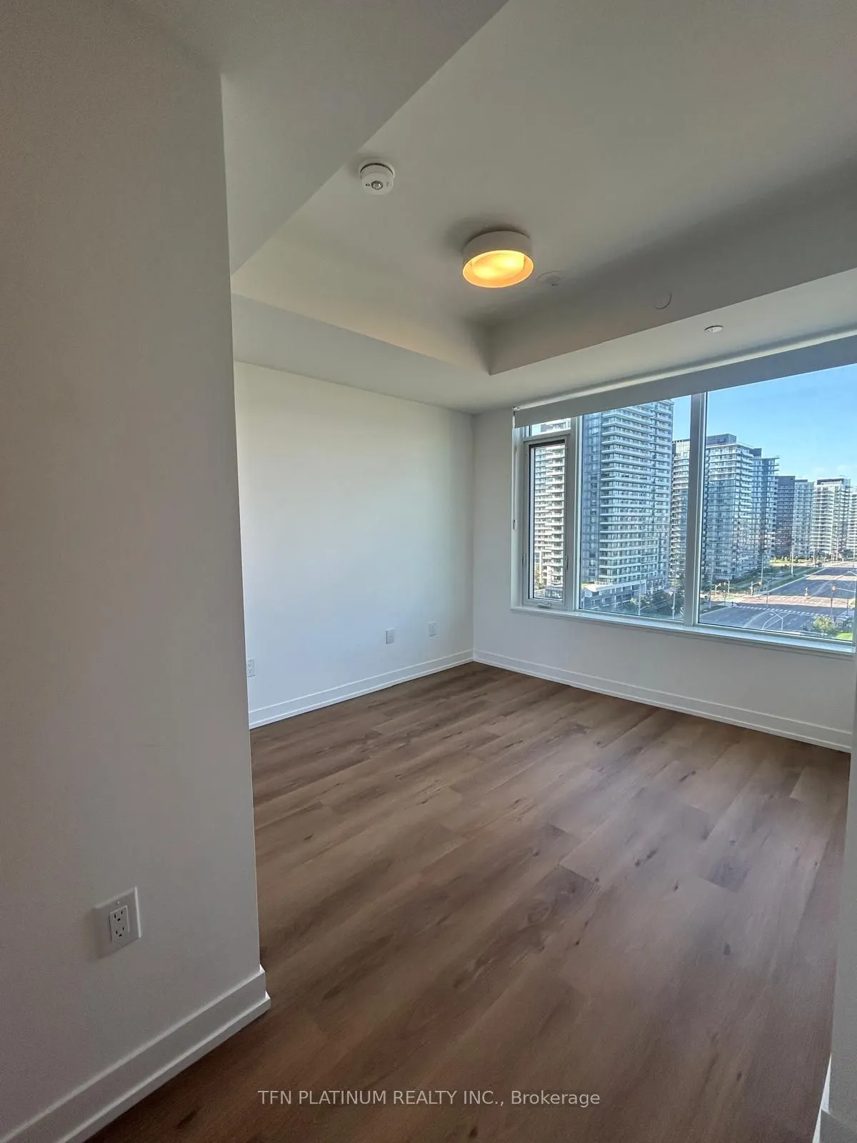 2485 Eglinton Avenue, #1218