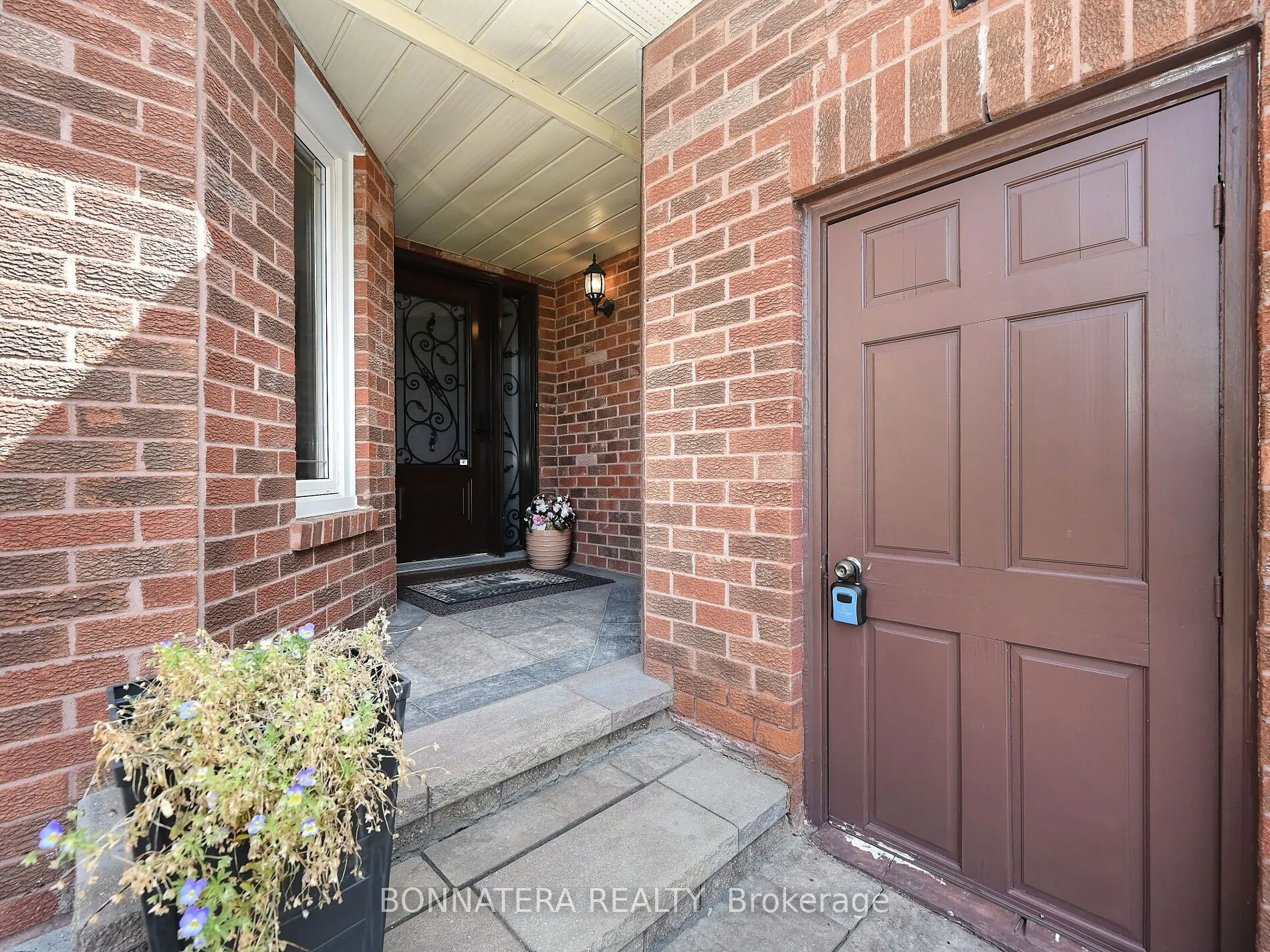 4445 Guildwood Way