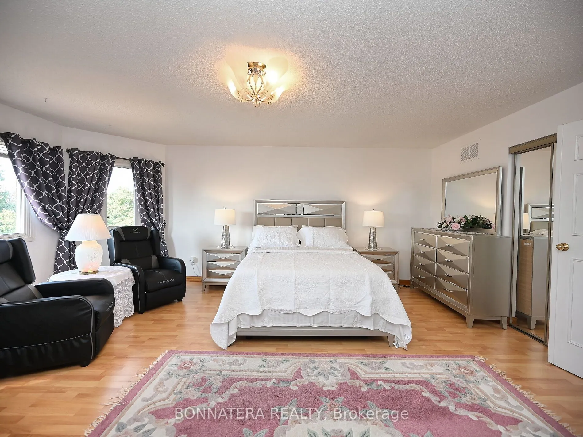 4445 Guildwood Way