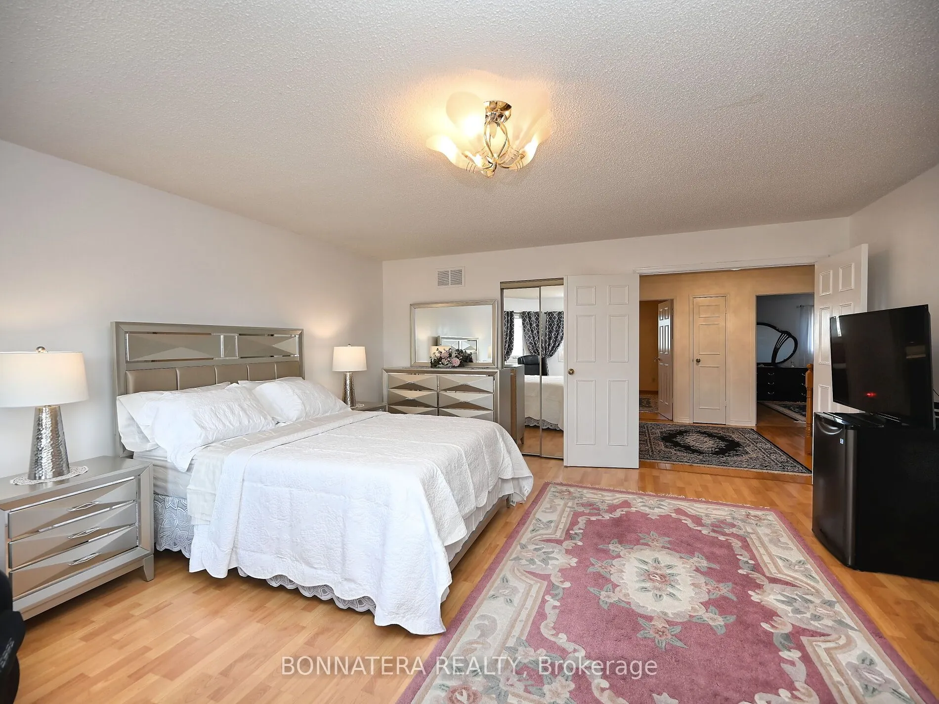 4445 Guildwood Way
